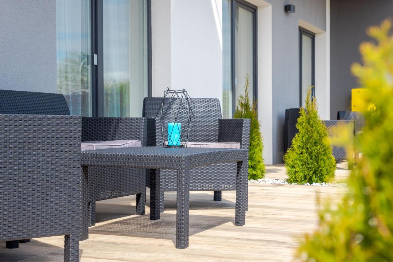 Apartament N7 *